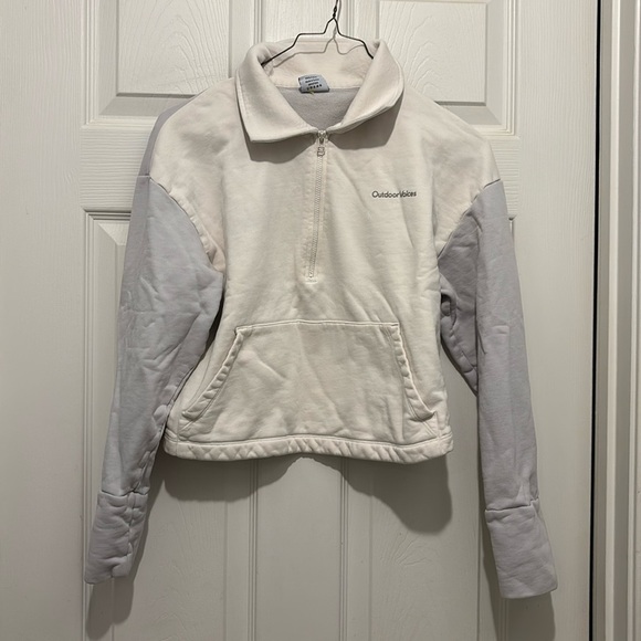 Outdoor Voices Tops - Outdoor Voices cropped sweatshirt